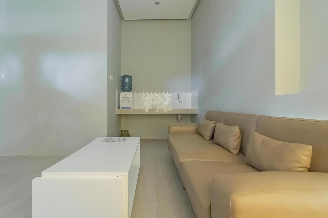 Reddoorz Resort Syariah Near D'Castello Ciater Субанг Экстерьер фото